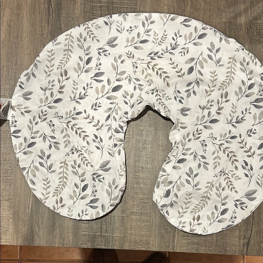 Boppy Floral Nursing Pillow Cover